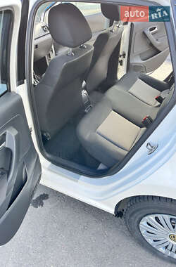 Хэтчбек Volkswagen Polo 2011 в 