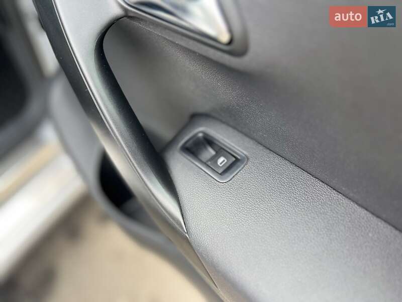 Седан Volkswagen Polo 2012 в Киеве фото 37 Седан Volkswagen Polo 2012 в Киеве