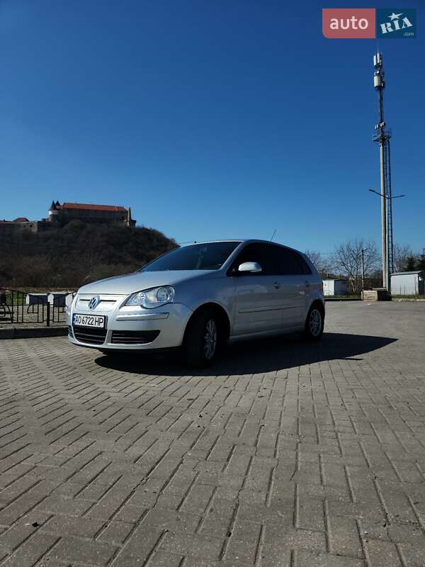 Хетчбек Volkswagen Polo 2008 в Мукачевому