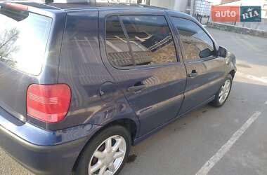 Хэтчбек Volkswagen Polo 2000 в 