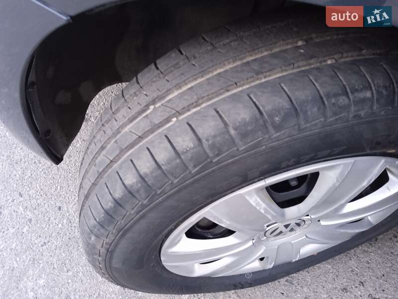 Седан Volkswagen Polo 2013 в Одесі