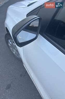 Седан Volkswagen Polo 2015 в 