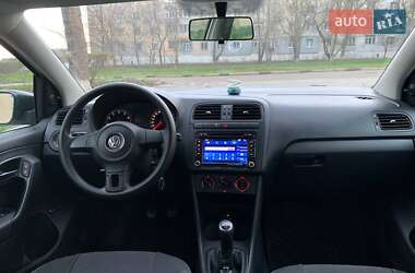 Седан Volkswagen Polo 2011 в 