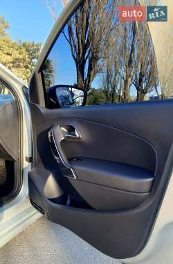 Седан Volkswagen Polo 2012 в 