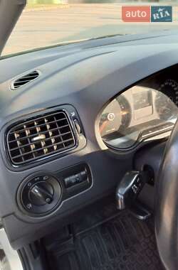 Седан Volkswagen Polo 2012 в 