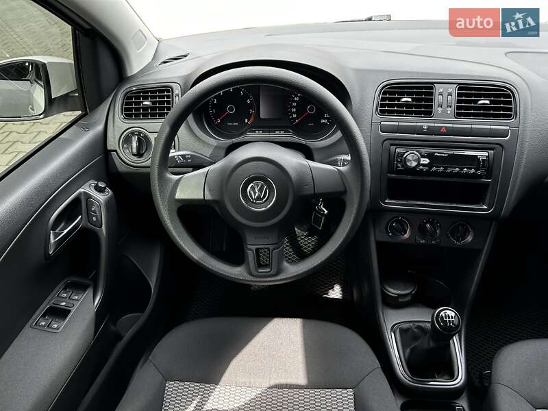 Хетчбек Volkswagen Polo 2013 в Хмельницькому