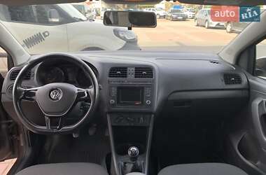 Хетчбек Volkswagen Polo 2016 в 