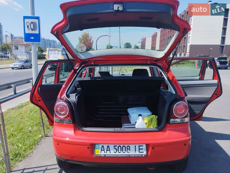Хэтчбек Volkswagen Polo 2009 в Киеве