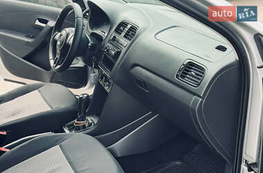 Седан Volkswagen Polo 2011 в 