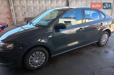 Седан Volkswagen Polo 2011 в 