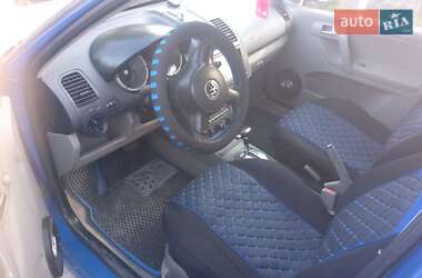 Хэтчбек Volkswagen Polo 2000 в 
