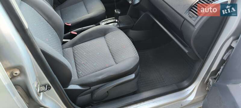 Хэтчбек Volkswagen Polo 2003 в Киеве