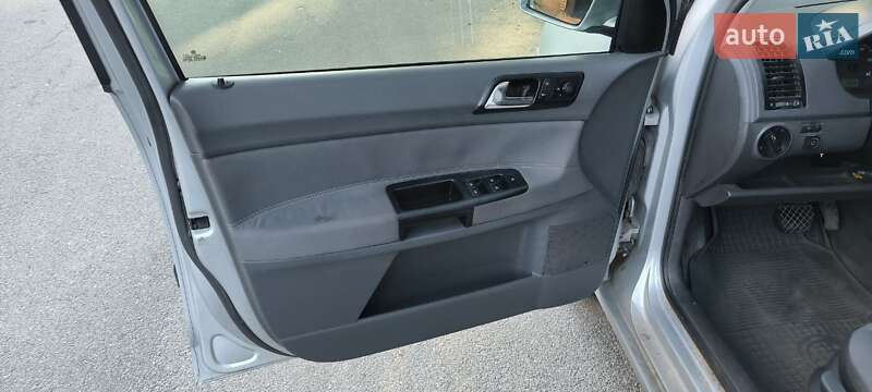Хэтчбек Volkswagen Polo 2003 в Киеве