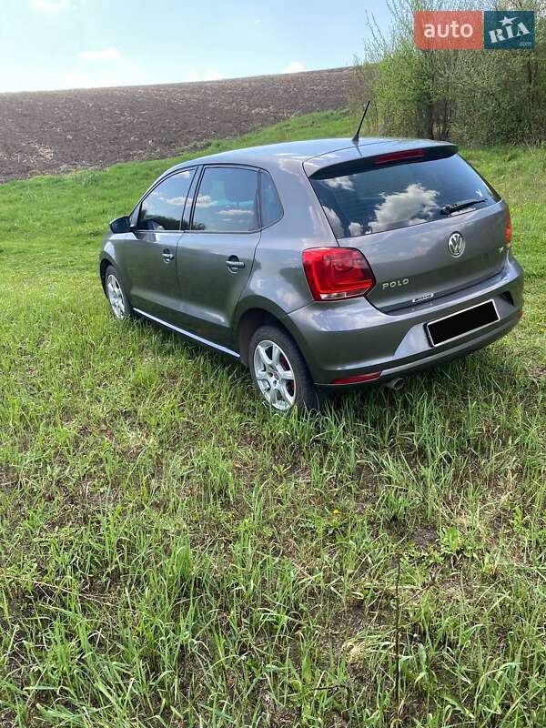 Хэтчбек Volkswagen Polo 2014 в Черновцах