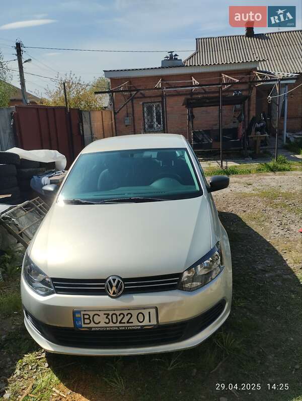Седан Volkswagen Polo 2013 в Харкові