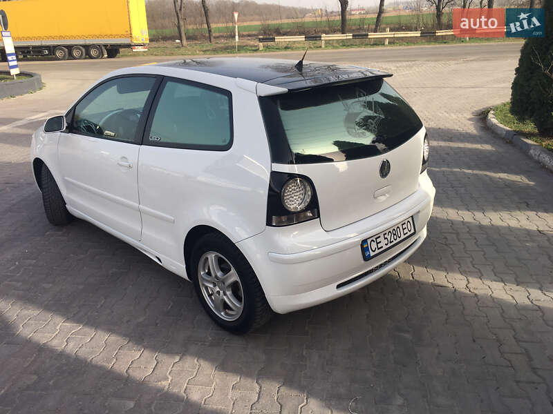 Хетчбек Volkswagen Polo 2007 в Чернівцях