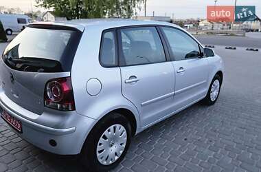 Хетчбек Volkswagen Polo 2009 в 