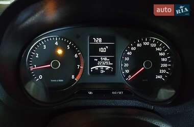 Хетчбек Volkswagen Polo 2013 в 