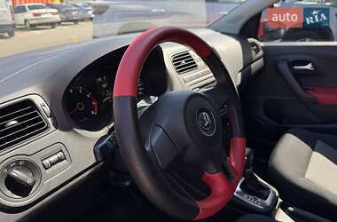 Хетчбек Volkswagen Polo 2010 в 