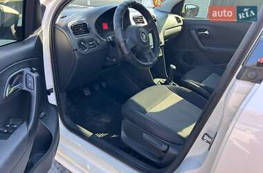Седан Volkswagen Polo 2011 в 