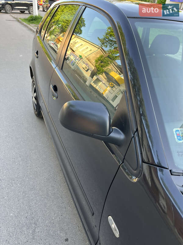 Хэтчбек Volkswagen Polo 2003 в Черновцах