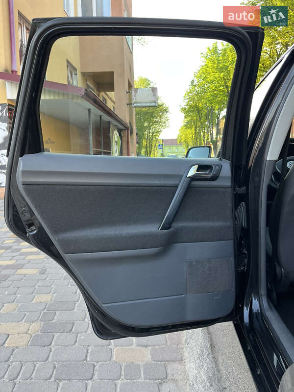 Хэтчбек Volkswagen Polo 2003 в Черновцах