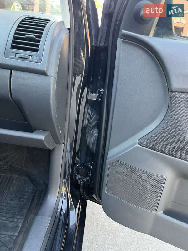 Хэтчбек Volkswagen Polo 2003 в Черновцах