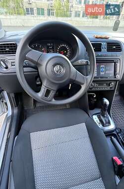 Хэтчбек Volkswagen Polo 2012 в 