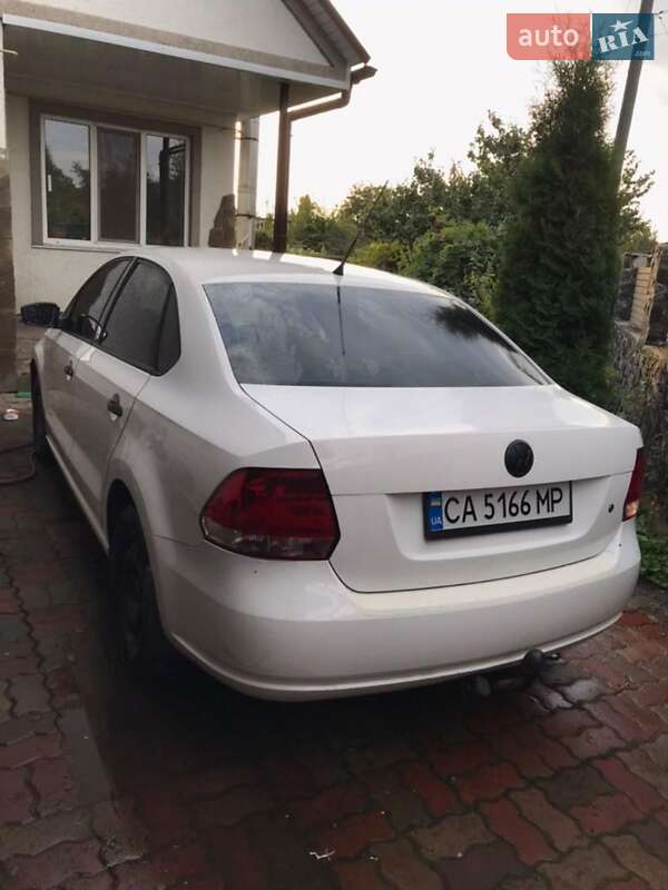 Седан Volkswagen Polo 2012 в Каневе