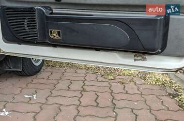 Хэтчбек Volkswagen Polo 1989 в 