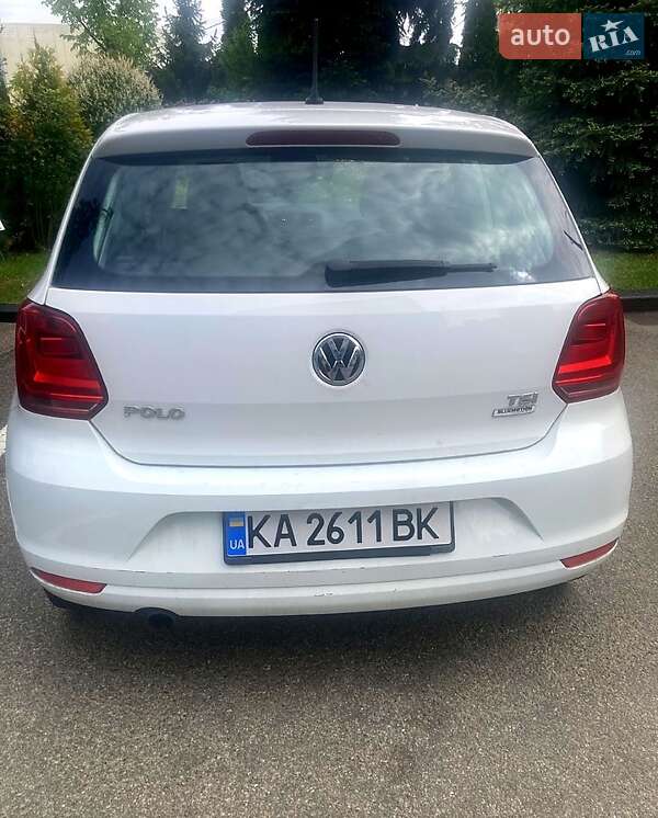 Volkswagen Polo 2015