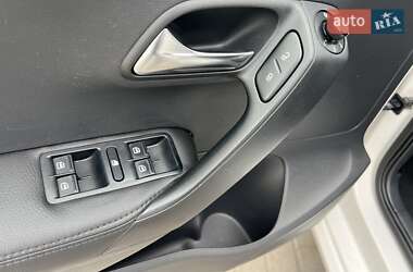 Хетчбек Volkswagen Polo 2011 в 