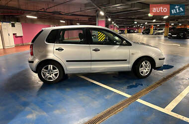 Хетчбек Volkswagen Polo 2002 в 