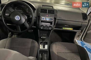 Хетчбек Volkswagen Polo 2002 в 