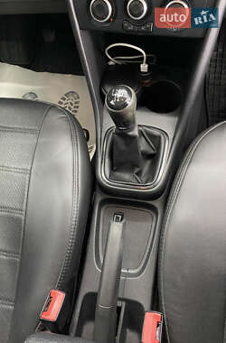 Хетчбек Volkswagen Polo 2012 в 