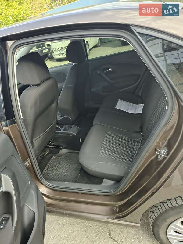 Седан Volkswagen Polo 2018 в Хмельницькому