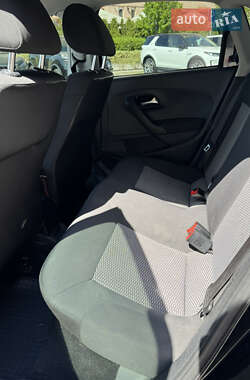 Хетчбек Volkswagen Polo 2010 в 