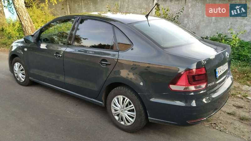 Седан Volkswagen Polo 2016 в Яготині