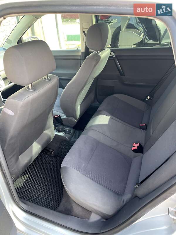Хэтчбек Volkswagen Polo 2001 в Львове