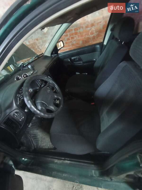 Седан Volkswagen Polo 1996 в Харкові