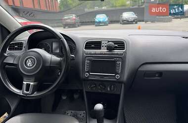 Хэтчбек Volkswagen Polo 2011 в 