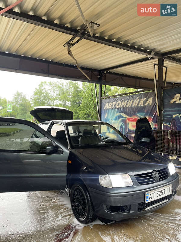 Хэтчбек Volkswagen Polo 2000 в Калуше