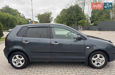 Хетчбек Volkswagen Polo 2003 в 