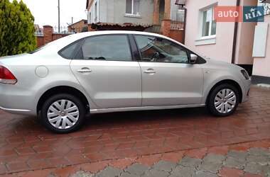 Седан Volkswagen Polo 2013 в 