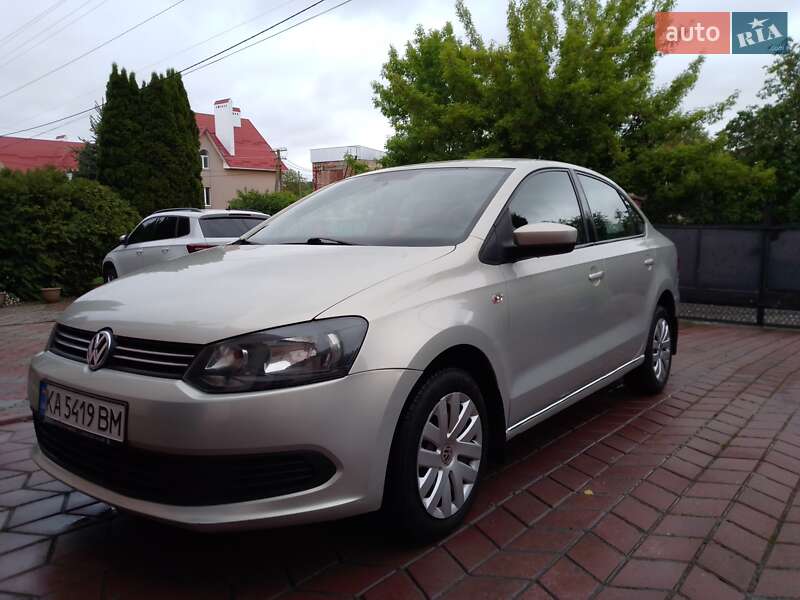 Седан Volkswagen Polo 2013 в 