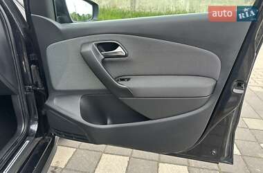 Хэтчбек Volkswagen Polo 2012 в 