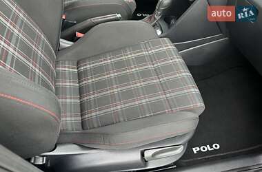 Хэтчбек Volkswagen Polo 2012 в 