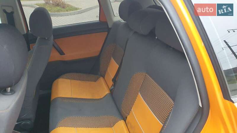 Хэтчбек Volkswagen Polo 2007 в Львове