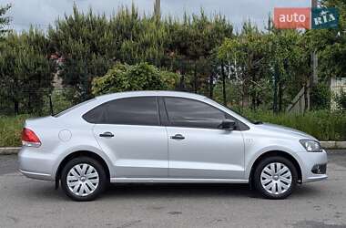 Седан Volkswagen Polo 2013 в 