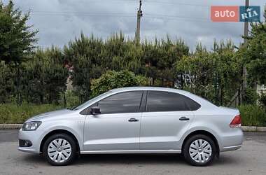 Седан Volkswagen Polo 2013 в 
